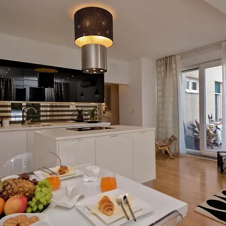 4me Apartment *